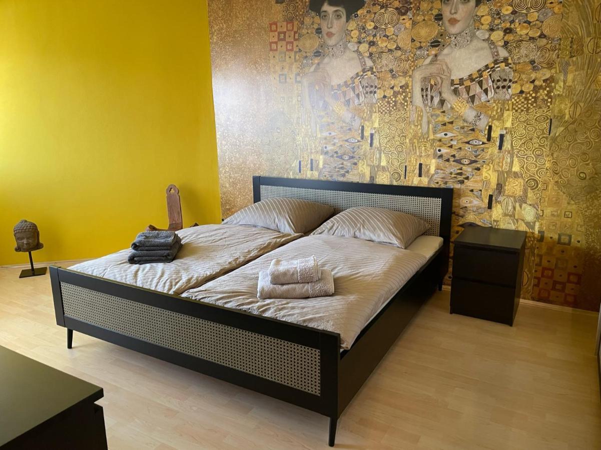 Apartment Zentrale Grosszuegige Dachterassen Whg Am Stadtpark In 15 Min Mit U-bahn Zur Messe Nürnberg